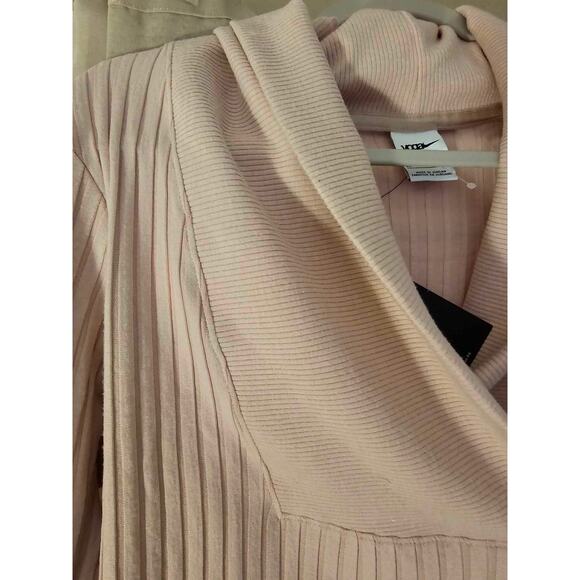 NWT Nike Yoga Luxe Fuzzy Ribbed CoverUp Top Size XS Athleisure Ballet Cozy - Picture 3 of 8